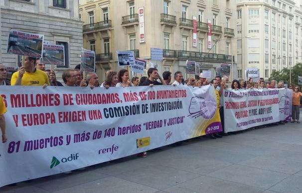 Víctimas de Angrois dan las gracias al PSOE y esperan "consenso" en la oposición para la comisión de investigación