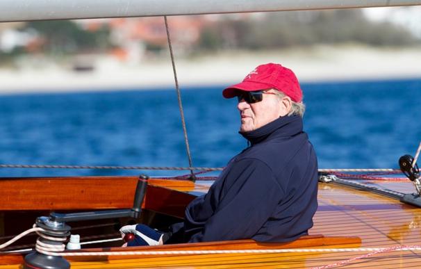 El rey don Juan Carlos vuelve a disfrutar de una de sus grandes pasiones: las regatas
