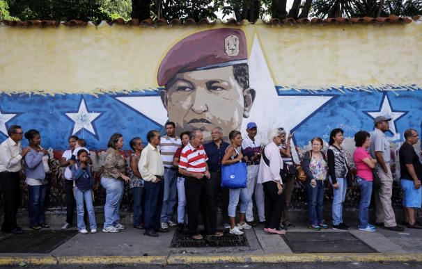 7,2 millones de venezolanos participan en la consullta opositora