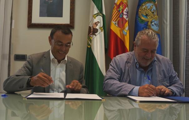 Diputación firma un convenio con RTVA para reforzar la divulgación de los actos del 525 Aniversario