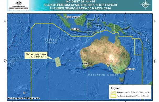 Las autoridades se afanan por encontrar las cajas negras del avión MH370