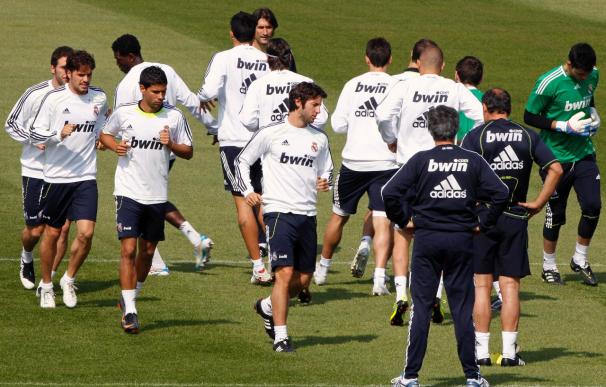 La plantilla del Real Madrid comienza a preparar "la remontada"