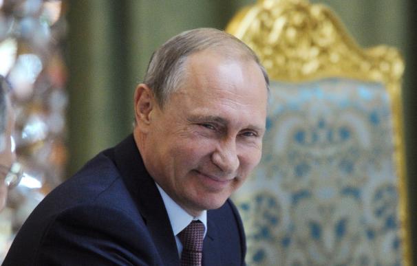 El presidente ruso Vladimir Putin defiende su apoyo al régimen de Al Assad