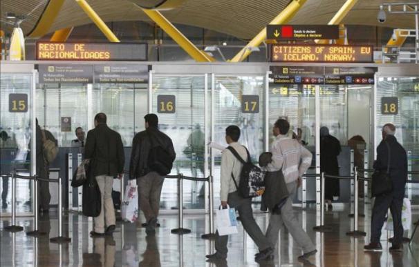 EEUU endurece la seguridad en vuelos procedentes de 105 países, España entre ellos