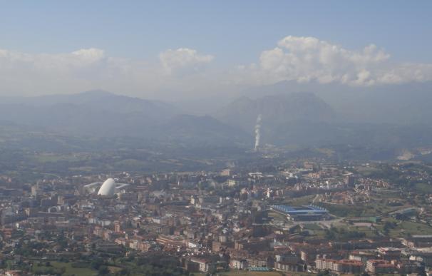 Ecologistas advierten de que la contaminación por benceno sigue disparada en Oviedo