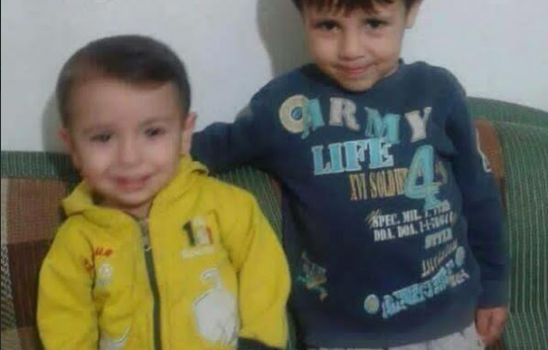 Los dos hermanos sirios Aylan y Galip Kurzi fallecidos frente a las costas turcas.