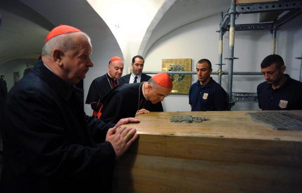 Bertone agradece al Señor por habernos dado un santo como Juan Pablo II