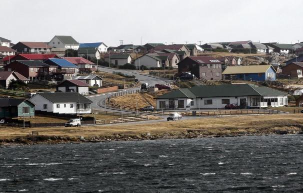 Argentina extiende su reclamo sobre las Malvinas al transporte público