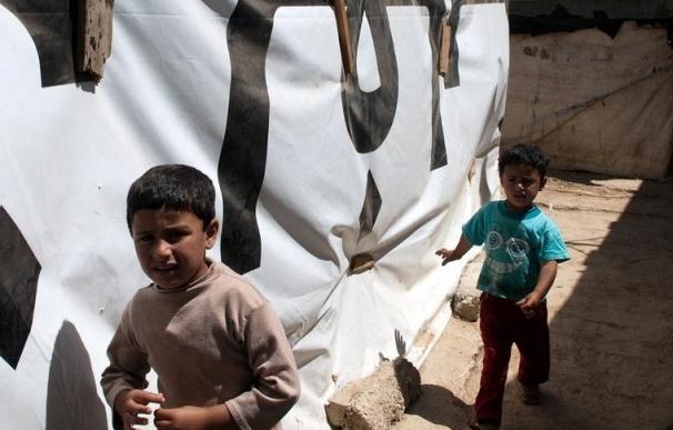 Los niños sirios dependen de la ayuda humanitaria para comer