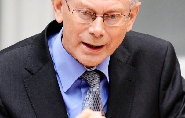 La fortaleza del euro ocultó los problemas fiscales, según Van Rompuy