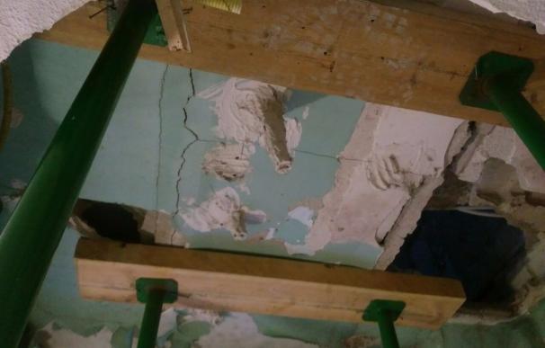 Dos personas desalojadas al derrumbarse la cubierta del techo en un piso de Pla del Bon Repós