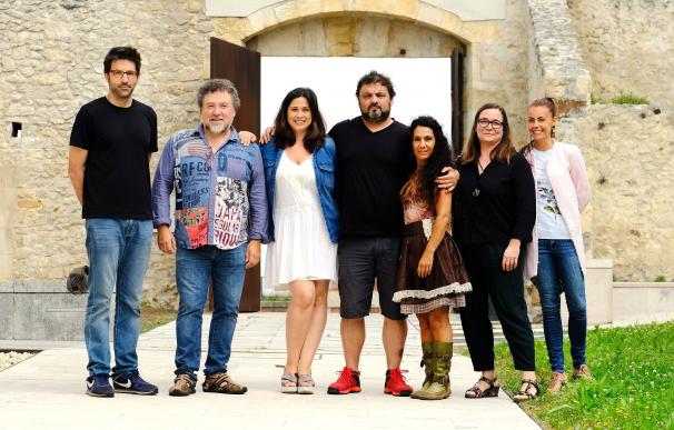 Ocho propuestas de Ábrego e Hilo Producciones recorrerán Cantabria con 'Teatro de una noche de verano'