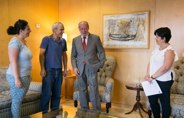 El alcalde de Carrión y Villalobos se reúnen en torno a los proyectos del Supera