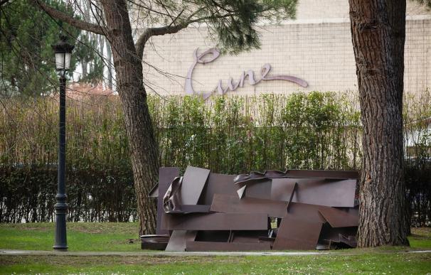 Bodegas CVNE expone una veintena de obras del escultor británico Anthony Caro