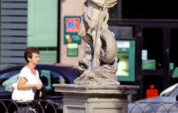 El PSPV denuncia la decapitación de la escultura de Neptuno del jardín Parterre