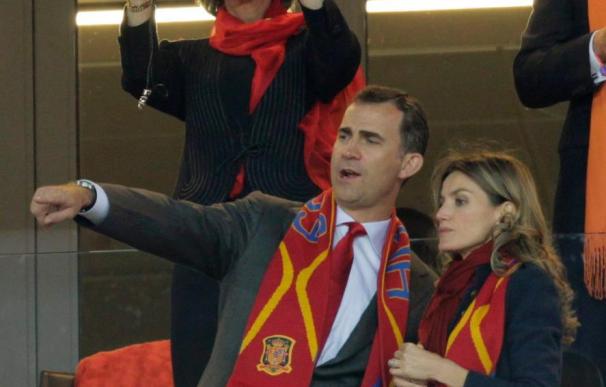 La Reina y los Príncipes de Asturias celebraron la victoria en el vestuario