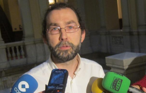 "La situación de Asturias se decide en Asturias", dice Emilio León (Podemos) tras la reunión entre Iglesias y Sánchez