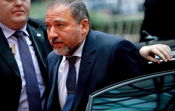 Lieberman asegura que irá a la cumbre Mediterránea de Barcelona pese al posible boicot árabe