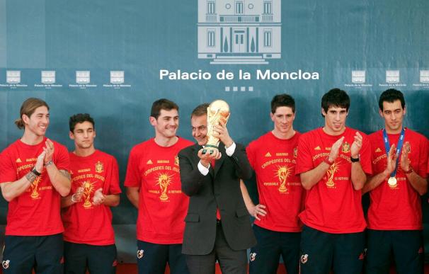 Zapatero recibió a los campeones del mundo en La Moncloa