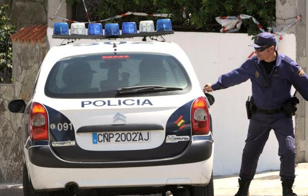 Detenidos cinco hombres por retener durante ocho horas a un hombre en Palma