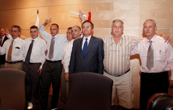 Llegan a Madrid otros dos presos políticos cubanos excarcelados