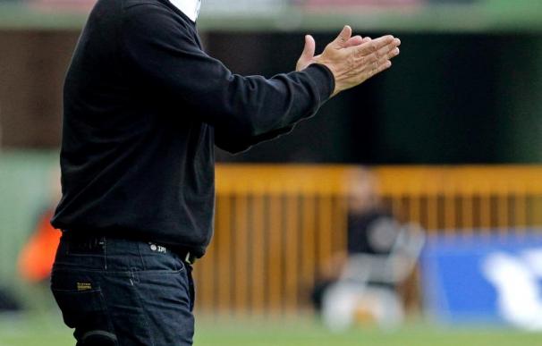 El entrenador del Sporting está pendiente de Diego Castro y Sangoy para recibir al Deportivo