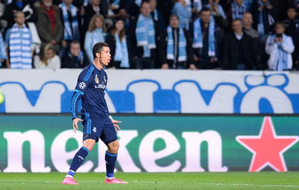 Cristiano hizo el primer tanto del Madrid en la primera mitad. / AFP