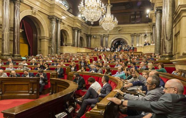 El Parlament rechaza pedir a Puigdemont que convoque elecciones anticipadas