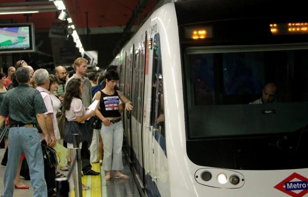 La jornada de huelga en el Metro arranca sin incidentes y con servicios mínimos del 50 por ciento
