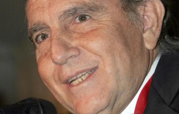 El director de la revista "Hola", Eduardo Sánchez Junco será enterrado en la intimidad familiar