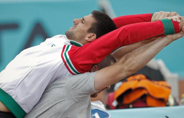 Djokovic entra en escena con la mente puesta en Nadal