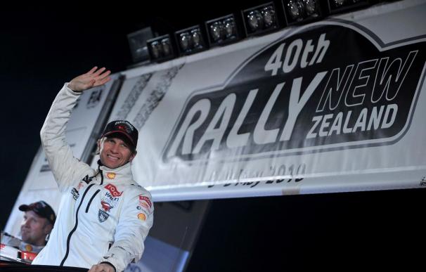 Solberg finaliza líder del Rally de Nueva Zelanda en una jornada muy igualada