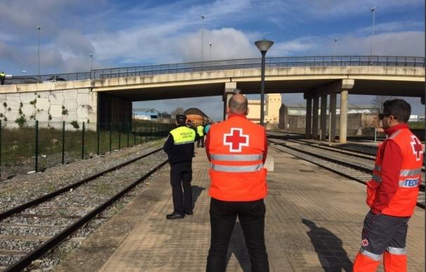 Una avería en una válvula provoca una pequeña fuga de amoniaco en la estación de tren de Badajoz