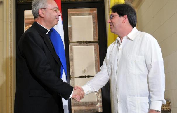 Cuba afianza el diálogo con la Iglesia durante visita del canciller vaticano