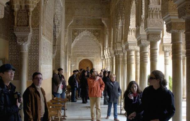 La Alhambra supera el millón de visitas en lo que va de 2010, el 2,89 por ciento más