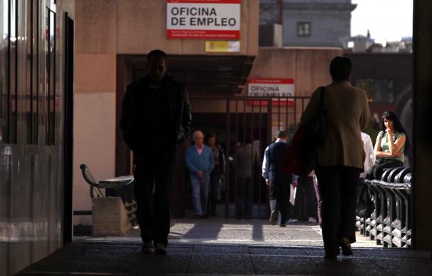 Fedea dice que se acelera la recuperación del empleo, con Baleares y Madrid liderando en número de ocupados