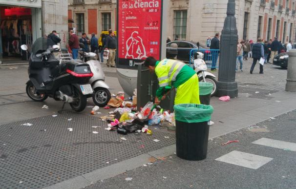La limpieza requiere en Madrid mil trabajadores más de entrada, según Sabanés