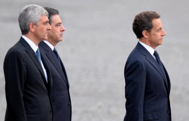 Sarkozy reúne al consejo de defensa y seguridad para abordar la crisis del rehen de Al Qaeda