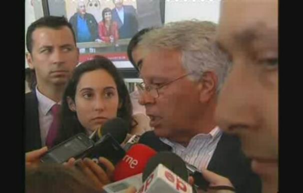 Felipe González dice que Zapatero puede y debe agotar la legislatura