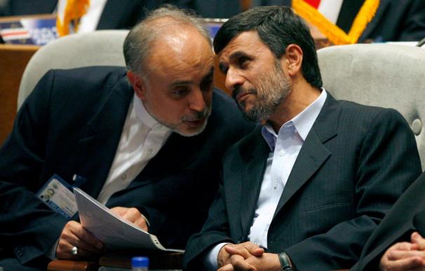 Irán prohíbe la entrada al país de dos inspectores del OIEA