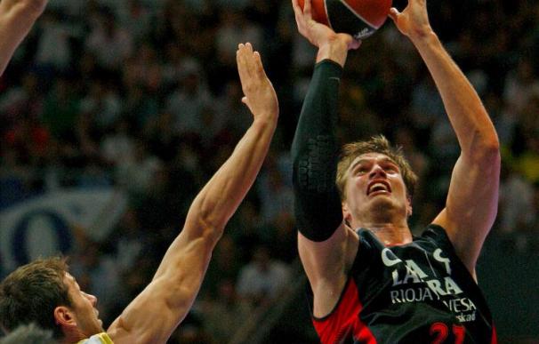 Splitter empieza su aventura en la NBA después de 10 años en el Baskonia