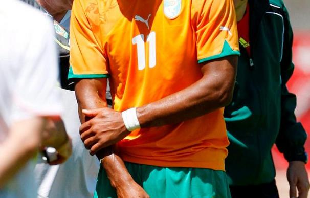 El delantero de Costa de Marfil Drogba se incorpora hoy a la selección