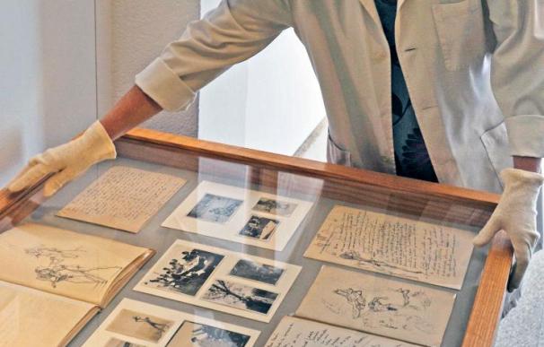 Nuevos dibujos, manuscritos y fotografías de Dalí se incorporan al Museo de Figueres