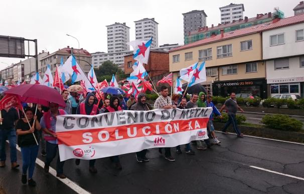 Los sindicatos del metal de A Coruña unifican un documento y mantienen la huelga a la espera de reunirse con la patronal