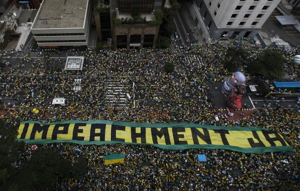 Miles de brasileños protestaron en las calles.