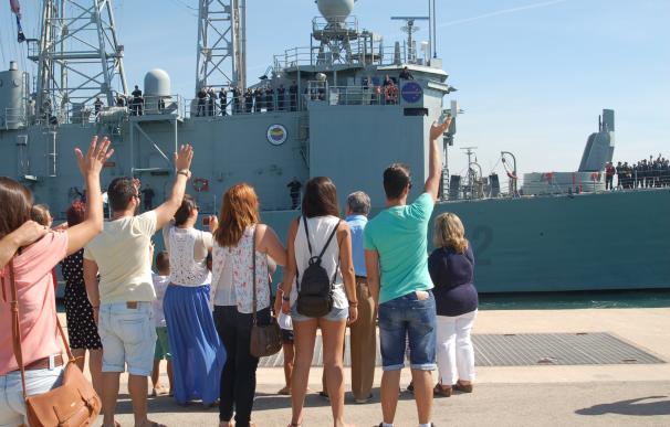 La fragata 'Victoria' parte de Rota para integrarse en la Operación Atalanta