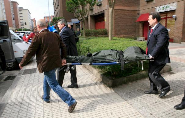 La Policía sigue buscando al marido de la mujer hallada muerta en Gijón