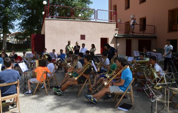 El Campamento de Músicos Juveniles reúne a 90 jóvenes, en Alcalá de la Selva