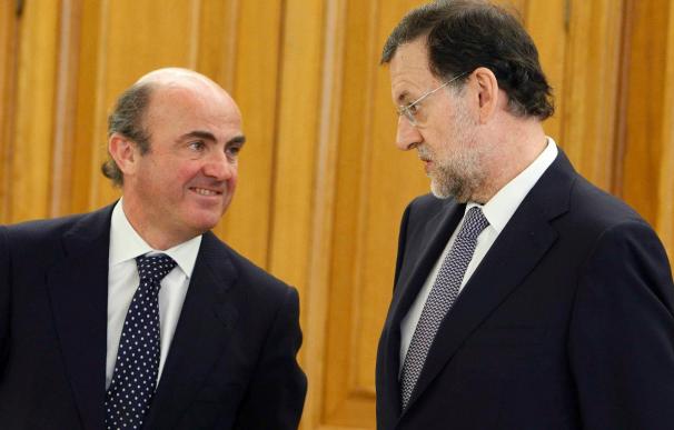 King Juan Carlos Of Spain Receives New Bank Of Spain Governor Luis Maria Linde