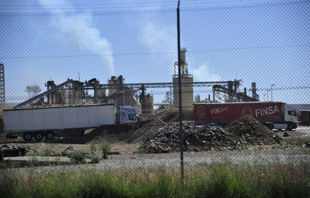Extinguido el incendio de la empresa maderera de Cella (Teruel)